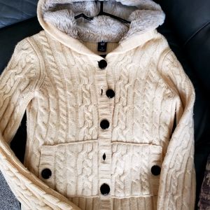 GAP cable knit sweater w/ faux fur lined hood